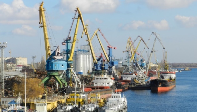 Ukraine addresses crews of foreign ships: All Russian-captured ports working illegally