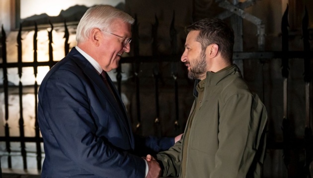 Zelensky meets with Steinmeier and thanks for IRIS-T