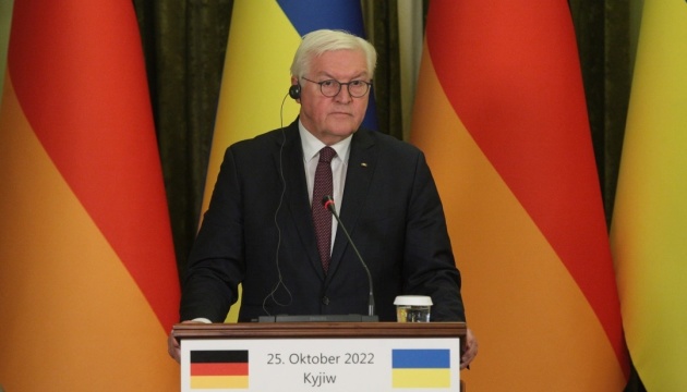 
Steinmeier: Germany to send two more MARS II systems, four PzH 2000 howitzers to Ukraine 
