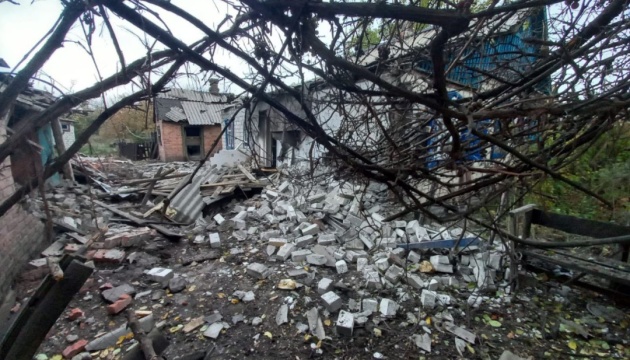 росіяни вночі й зранку обстріляли прифронтові населені пункти на Донеччині