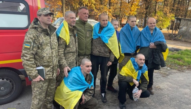 52 Ukrainiens libérés de la captivité russe