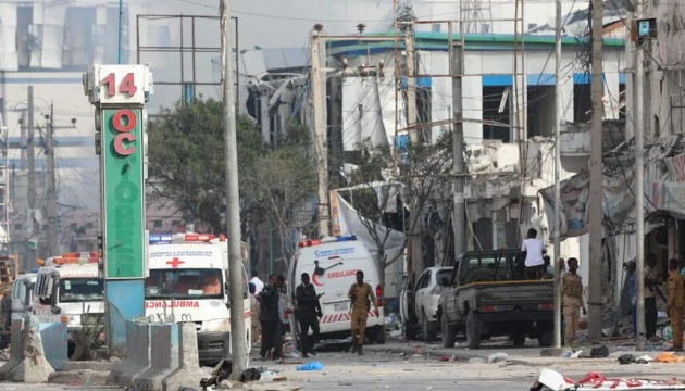 Кількість жертв теракту в Сомалі зросла до 100 осіб, ще 300 отримали поранення