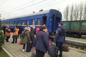 На Львівщину з епіцентру бойових дій евакуювали ще понад 100 людей
