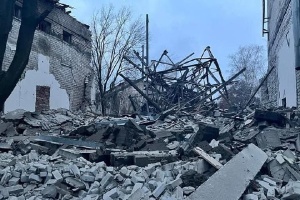 В результате утренних обстрелов в Кураховке повреждена линия электропередач