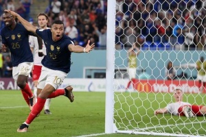 ЧМ-2022: Франция продолжила защиту титула победой над Данией и вышла в 1/8 финала
