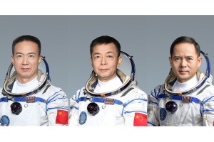 Китай завтра запустить пілотований космічний корабель «Шеньчжоу-15»