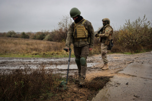 Розвідники Нацгвардії показали, як зачищають відбиті позиції на Луганщині
