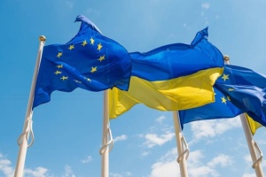 La Commission verse à l'Ukraine 1,5 milliard d'euros provenant des actifs russes immobilisés
