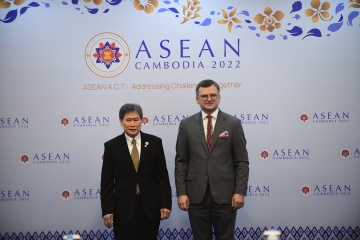 FM Kuleba meets with ASEAN Secretary-General