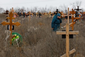 Ukraine : Une fosse commune datant de printemps 2022 découverte à Marioupol 