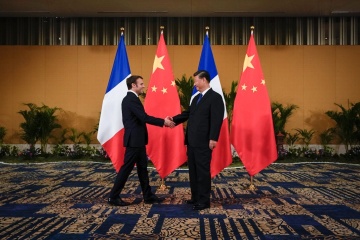De-escalation, respect for Ukraine’s sovereignty: Macron, Xi meet on sidelines of G20 summit