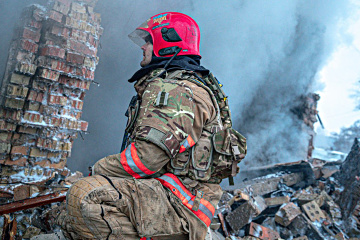 Attaque massive russe sur l'Ukraine : trois frappes sur des immeubles résidentiels, dix personnes tuées