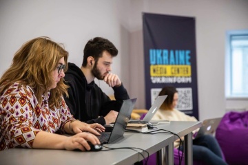 Media Center Ukraine — Ukrinform invites journalists to the co-working space: we have power and a place to work!