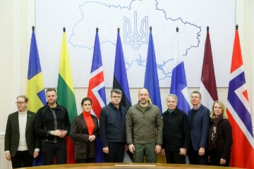 北欧・バルト７か国外相がウクライナ訪問　シュミハリ首相はＳＷＩＦＴからの全ての露銀行遮断に期待