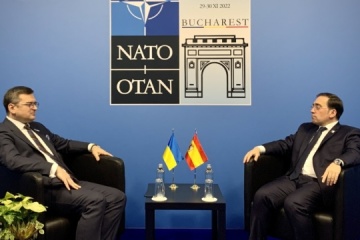 El ministro de Asuntos Exteriores de España confirma el suministro de más sistemas de defensa aérea a Ucrania


