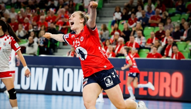 Норвегія перемогою над хорватками розпочала захист титулу чемпіонок Європи з гандболу