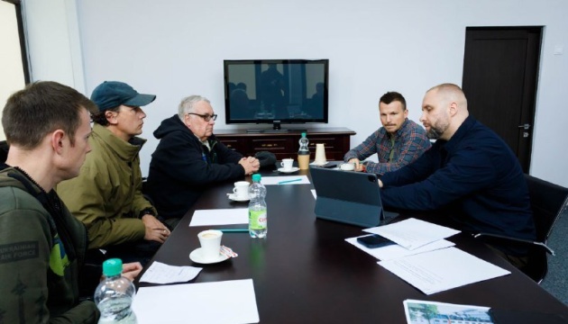 Американський бізнесмен Баффет і керівник Харківської ОВА обговорили розмінування області