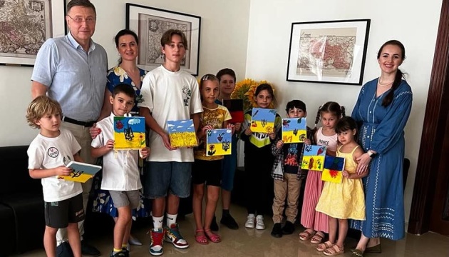 У Катарі відбувся майстер-клас з малювання національних символів України