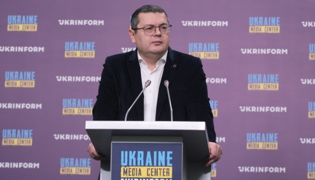О 13:00 - брифінг про успіхи України на дипломатичному фронті