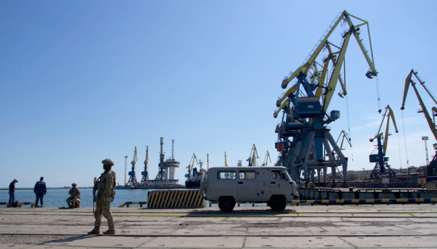 First enemy ships with military cargo enter Mariupol port - Andriushchenko