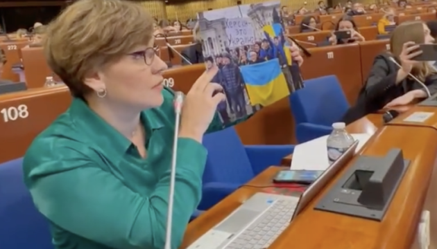 Громадська активістка розповіла у Страсбурзі про воєнні злочини росіян на Херсонщині
