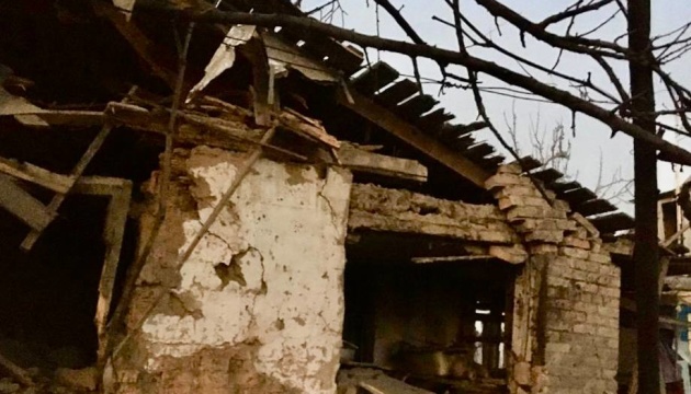One killed as enemy rocket hits residential building in Nikopol district