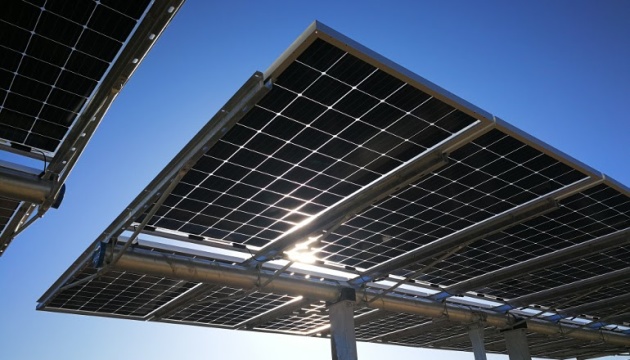 Finnish businessmen install 100 solar panels at Chernihiv hospital
