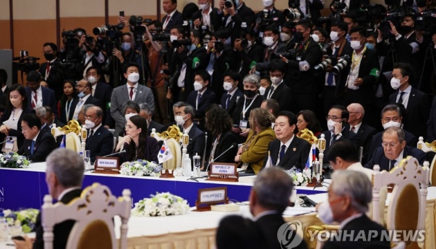 Президент Південної Кореї обіцяє збільшити гумдопомогу Україні