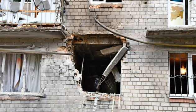 Russians fire on front line, towns in relative rear in Donetsk region