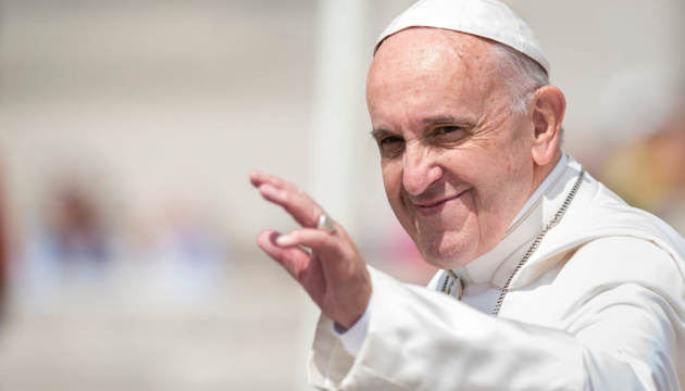El Papa Francisco llama a no olvidar el dolor del pueblo ucraniano