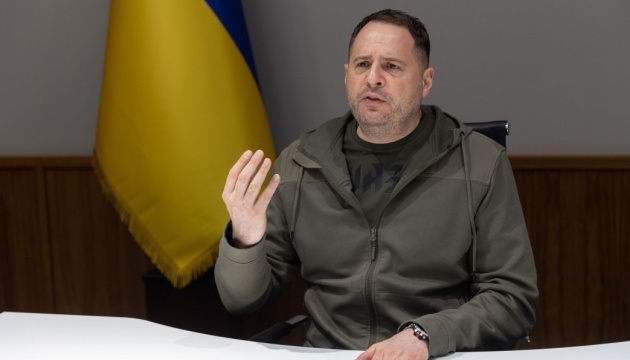 Yermak, Dumont discuss security guarantees for Ukraine, tribunal for Russia