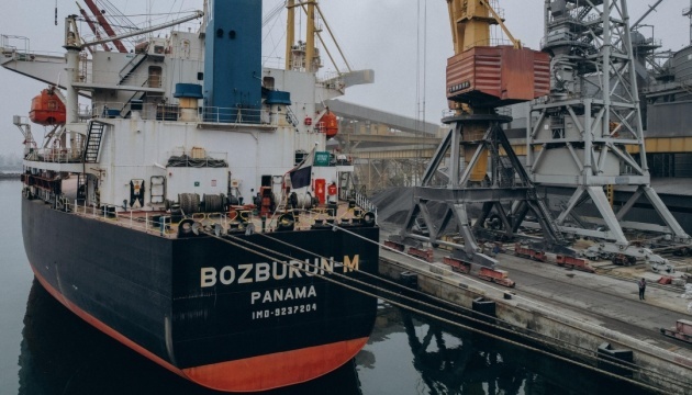 Nueve barcos con granos salen de los puertos de la región de Odesa durante dos días