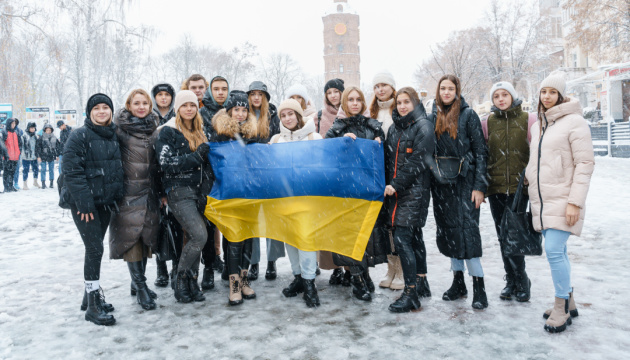 У Вінниці до Дня Гідності та Свободи провели акцію «З Україною в серці»