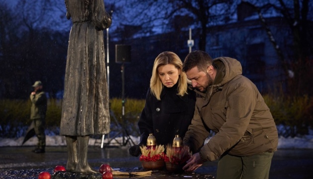 Ukraine's presidential couple, Belgian, Lithuanian PMs honor Holodomor victims