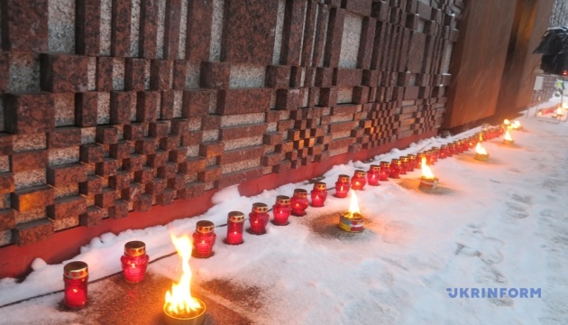 У Ризі вшанували пам’ять жертв Голодоморів