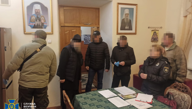 На Тернопільщині та Прикарпатті в УПЦ МП знайшли пропаганду, яка заперечує існування України
