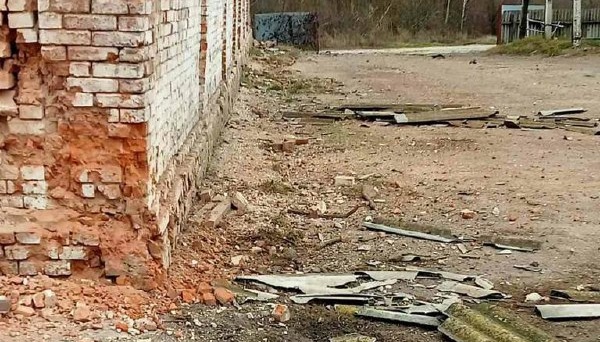Обстріл прикордоння Сумщини: загарбники зруйнували склади з зерном і техніку