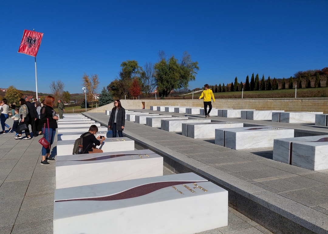 Меморіал у Преказі (Косово)