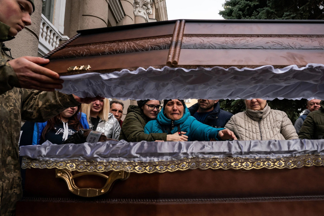 Родина прощається з воїном Іваном Липським / Фото: The Washington Post