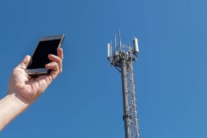 На Херсонщині відновили роботу ще шести базових станцій мобільного зв'язку