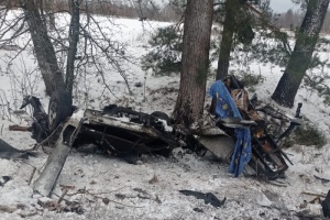 На Житомирщині автомобіль підірвався на міні, загинуло подружжя