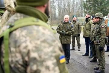 Pod wrażeniem - Borrell spotkał się w Polsce z żołnierzami Sił Zbrojnych Ukrainy

