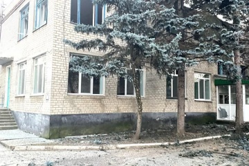 In Region Donezk Mehrstockgebäude und ein Kindergarten durch gegnerischen Beschuss beschädigt