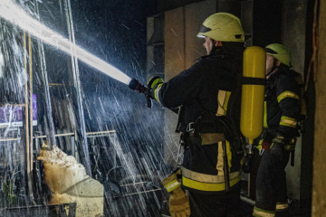 На Сумщині ДСНС ліквідували декілька пожеж, що виникли в житловому секторі через ворожі удари