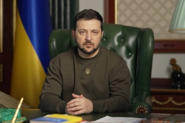 Zelensky: La historia de reformas en Ucrania continúa incluso durante la guerra