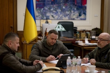 Jermak spricht mit Sullivan über Sicherheit und wirtschaftliche Unterstützung für die Ukraine