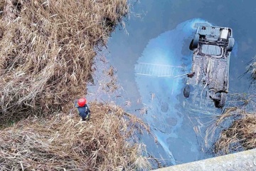 Mykolajiw: Fünf Menschen sterben in Auto bei Sturz in den Fluss