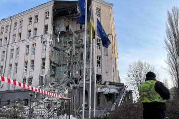 ウクライナ大統領府、露ミサイル攻撃によるキーウ市の被害報告　死者１名、負傷者１３名