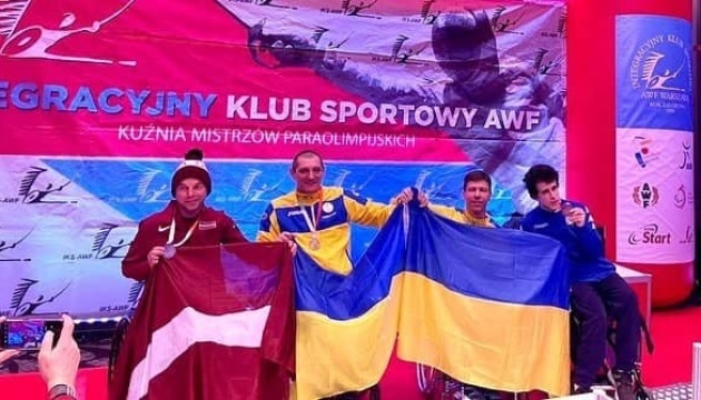 Українські парафехтувальники виграли чотири медалі на старті Євро-2022