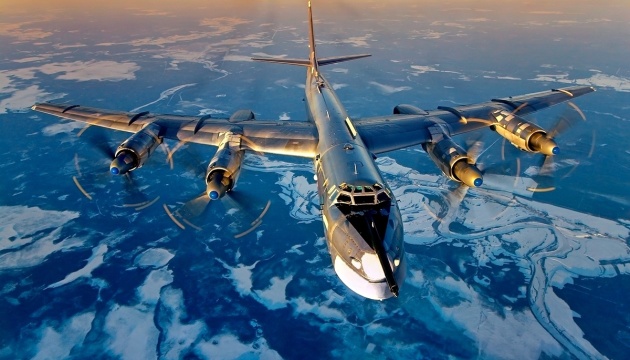 Американські винищувачі вдруге за два дні перехопили літаки рф біля Аляски